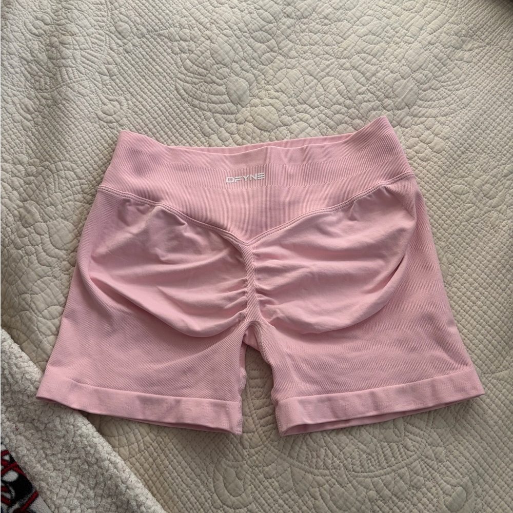 Never worn Dfyne dynamic pink shorts size L